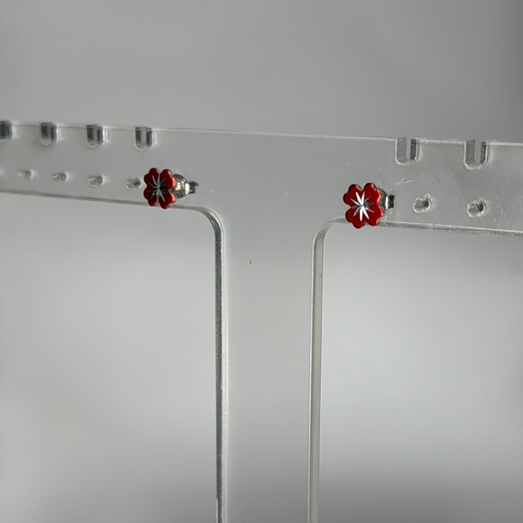 Red and White Flower Earrings - Picture 2 of 4